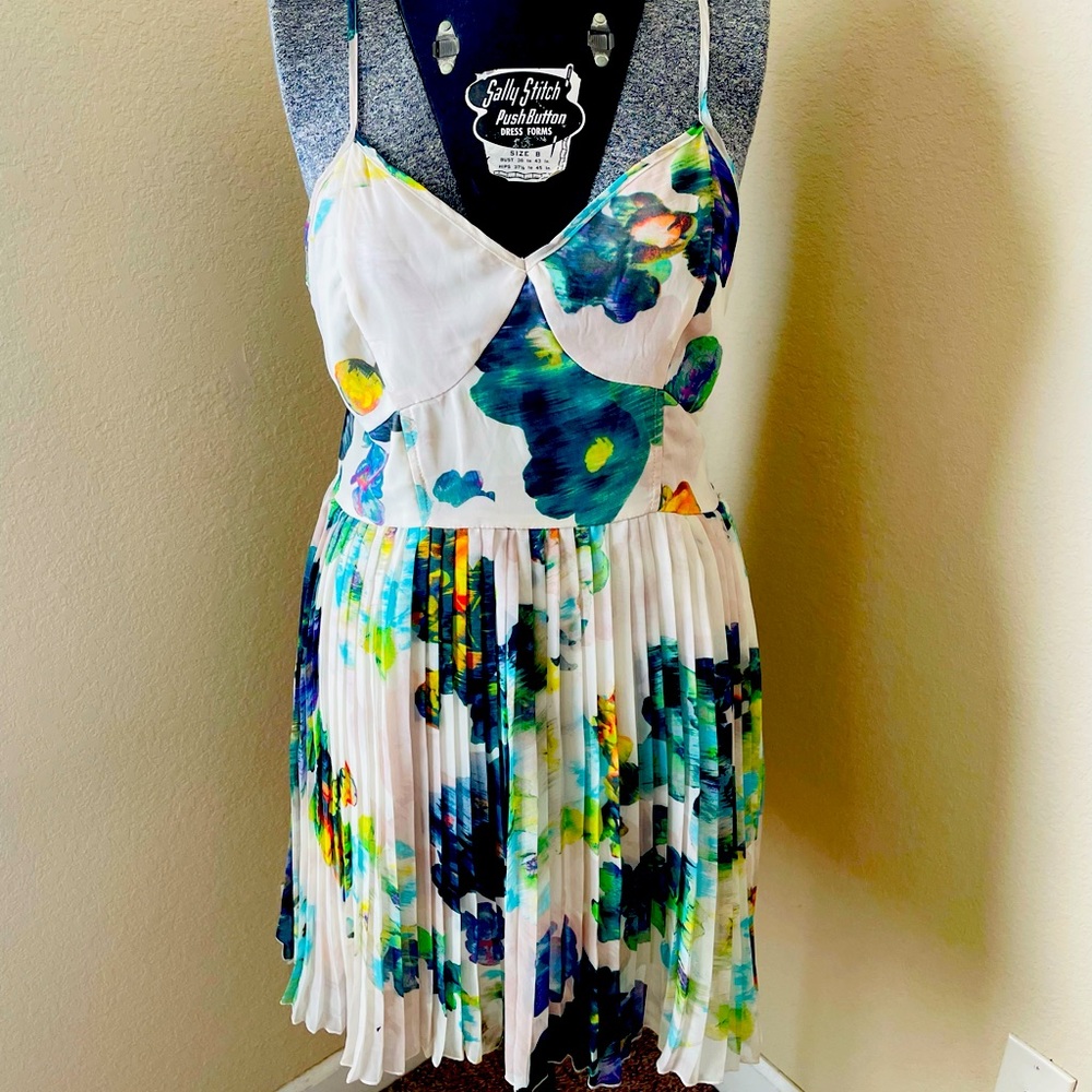 Jack by BB Dakota ivory floral cocktail dress!